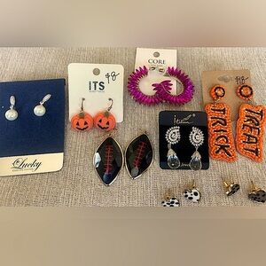 8-pack set of earrings